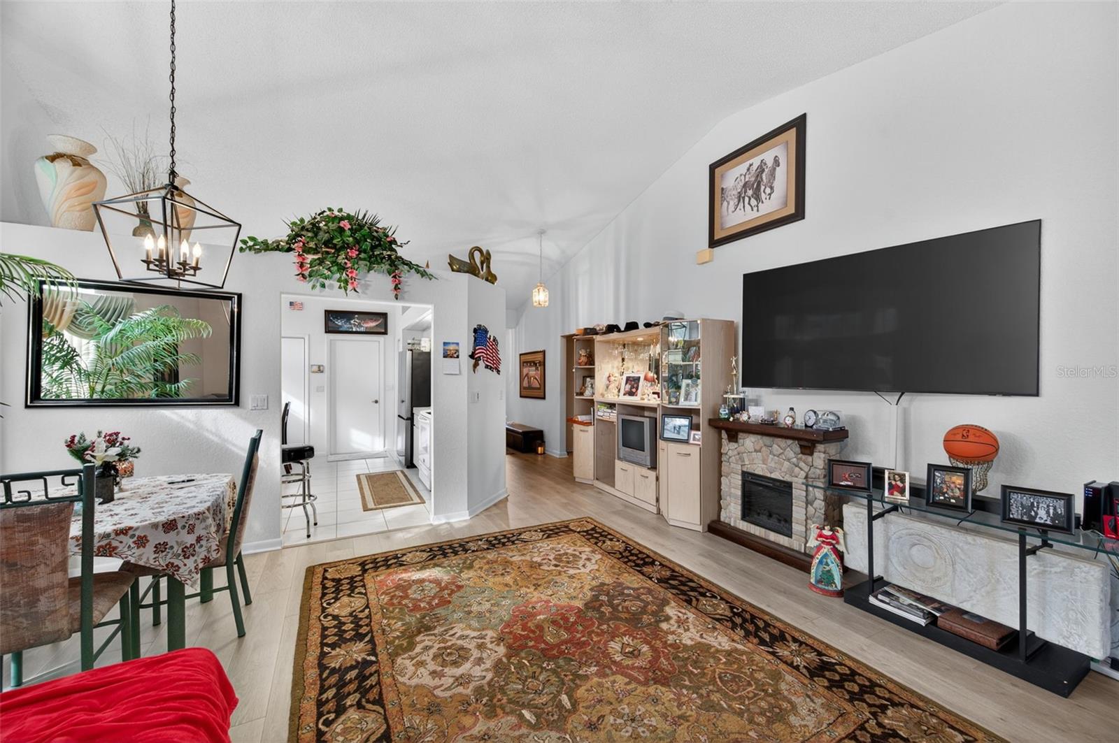 Image 11 of 56 For 9288 New Orleans Drive