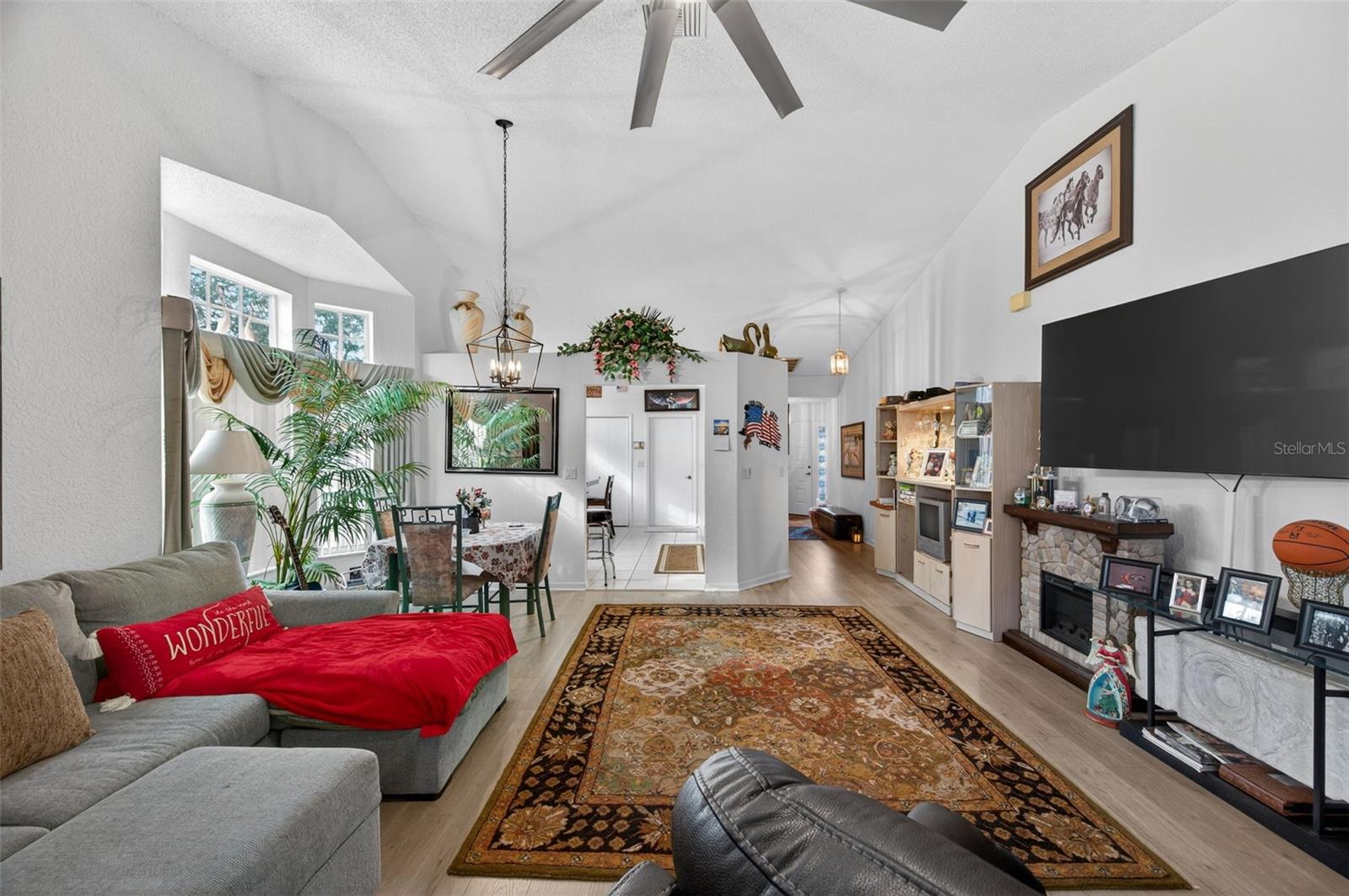 Image 12 of 56 For 9288 New Orleans Drive