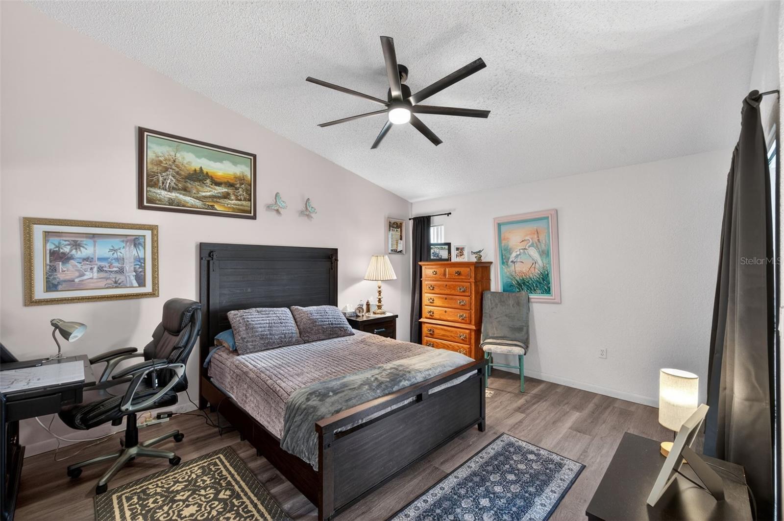 Image 23 of 56 For 9288 New Orleans Drive