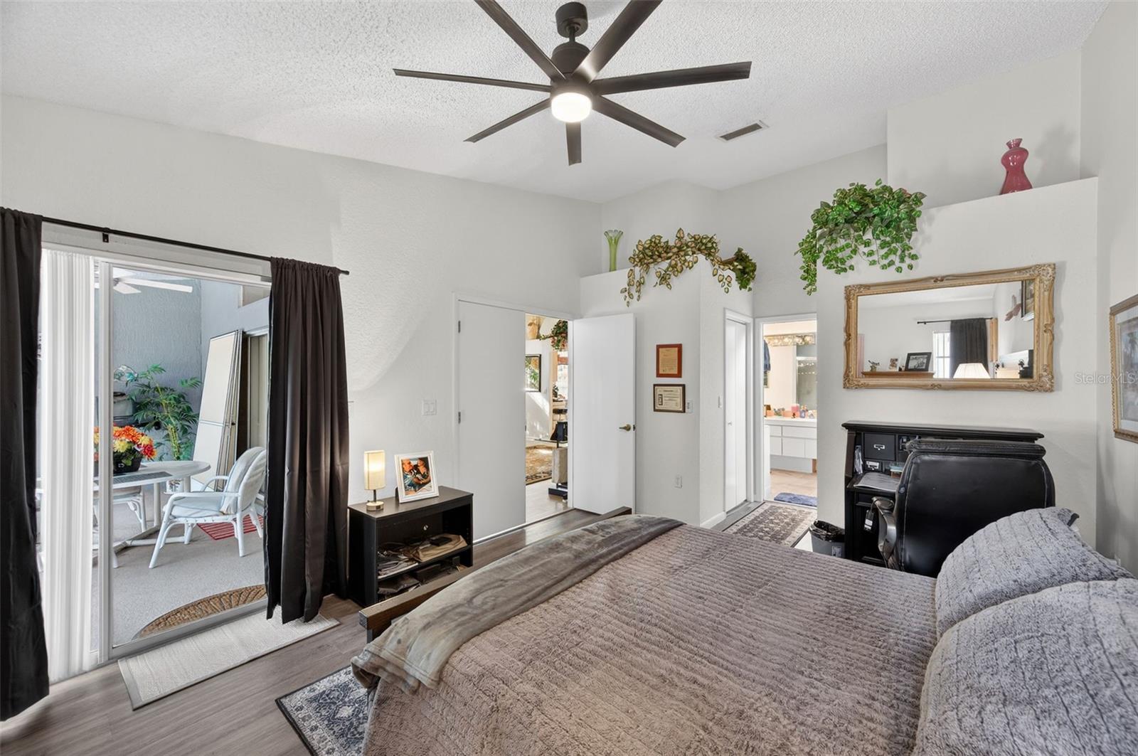 Image 26 of 56 For 9288 New Orleans Drive