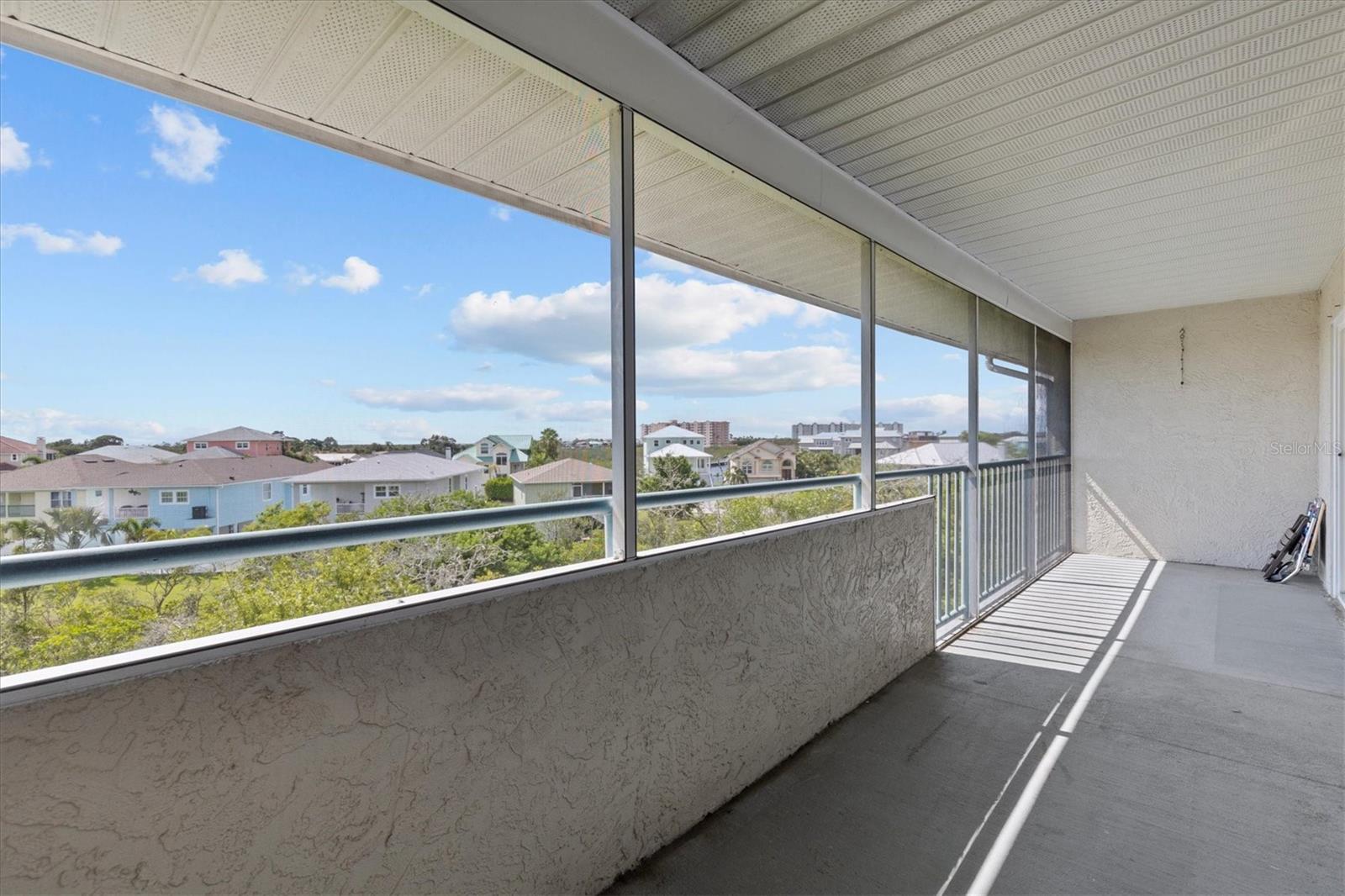 Image 14 of 43 For 5537 Sea Forest Drive 307