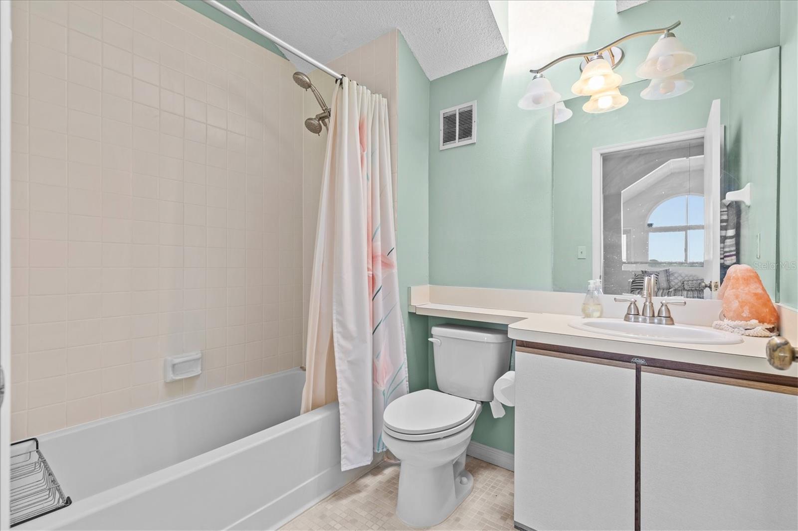 Image 34 of 43 For 5537 Sea Forest Drive 307