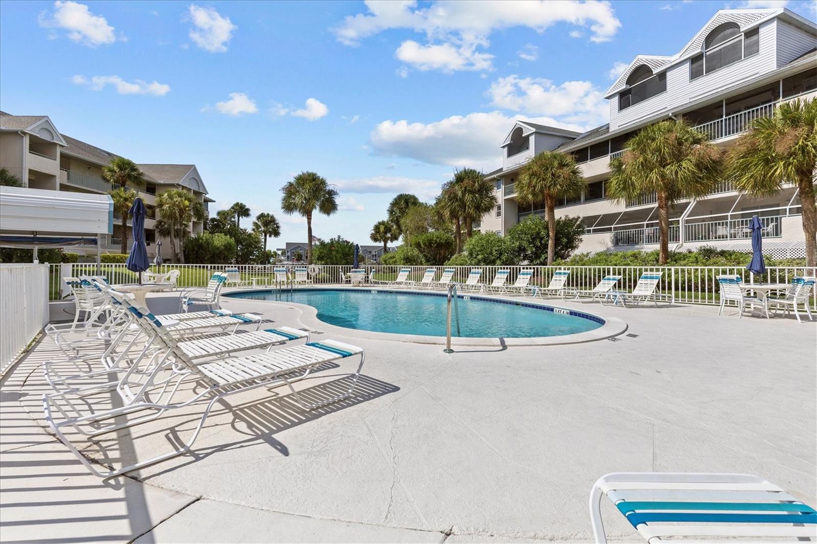 Image 37 of 43 For 5537 Sea Forest Drive 307