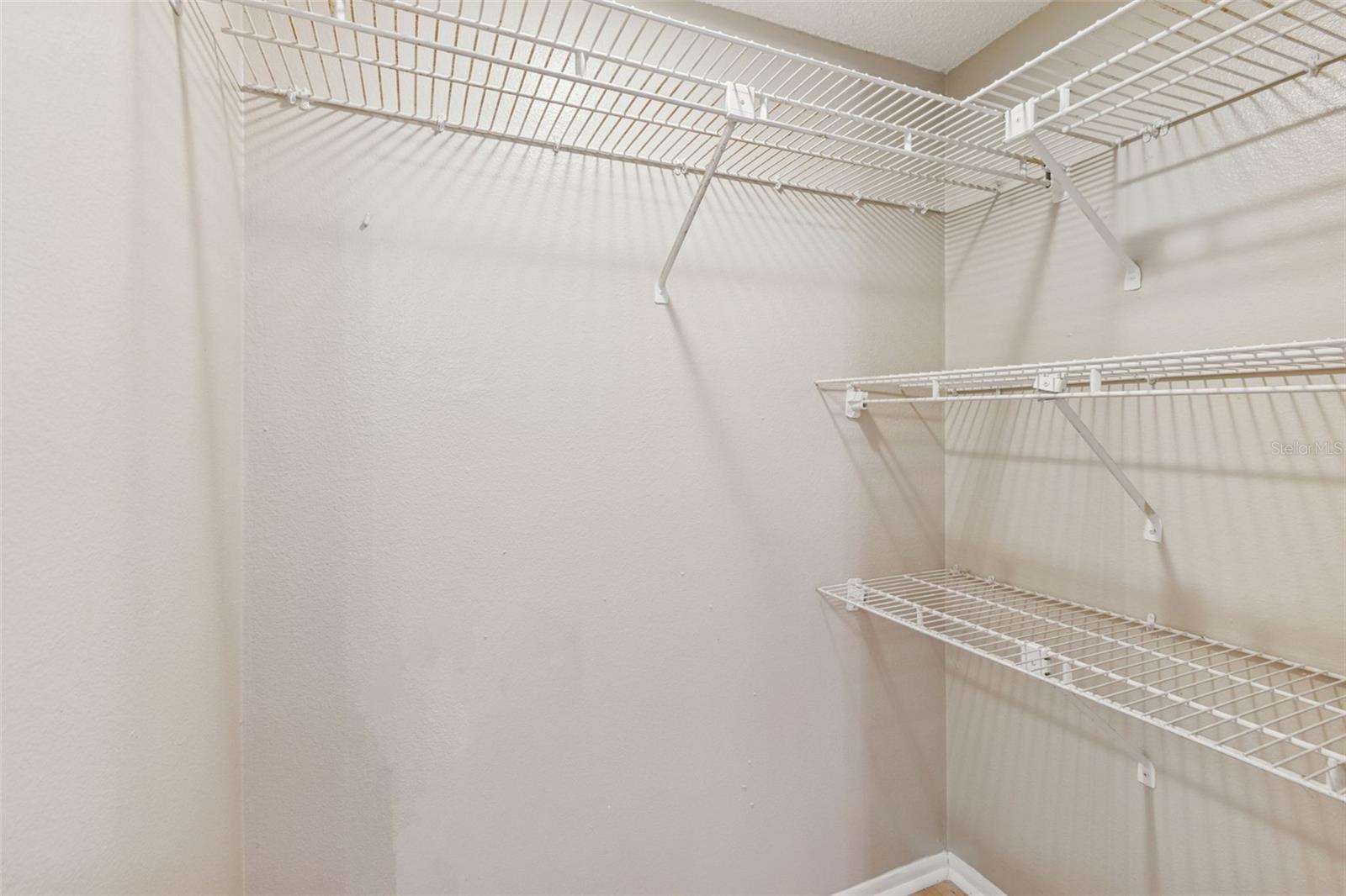 Image 23 of 65 For 208 Palmetto Ct 208