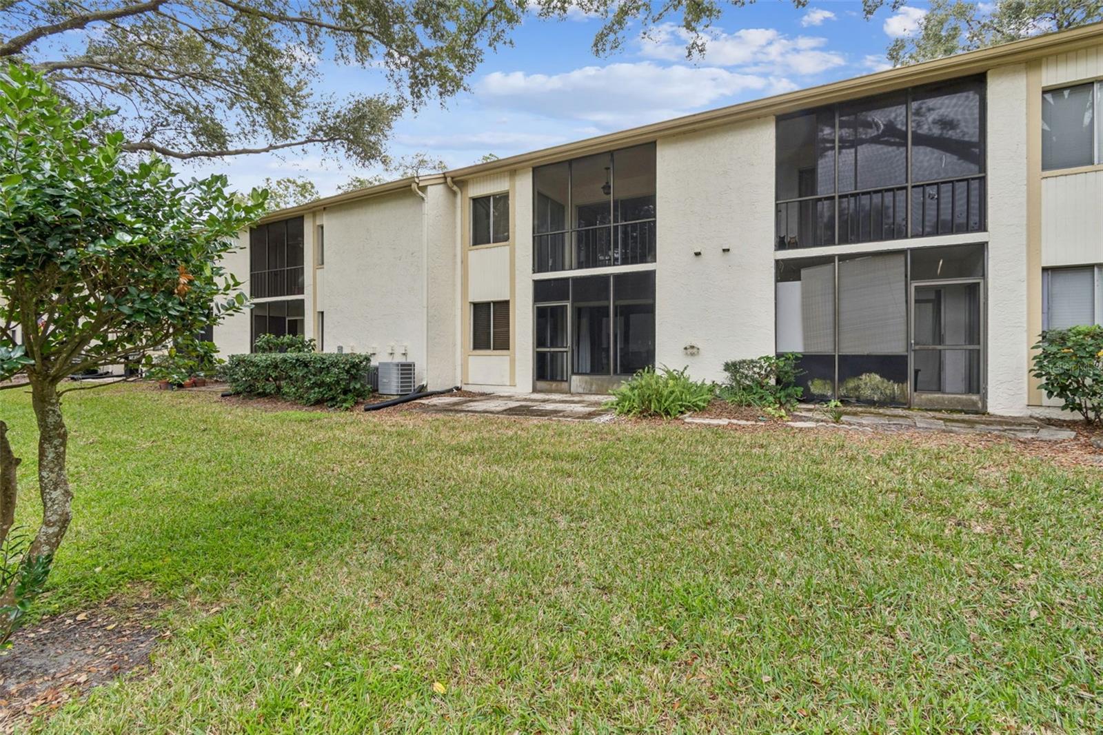 Image 63 of 65 For 208 Palmetto Ct 208