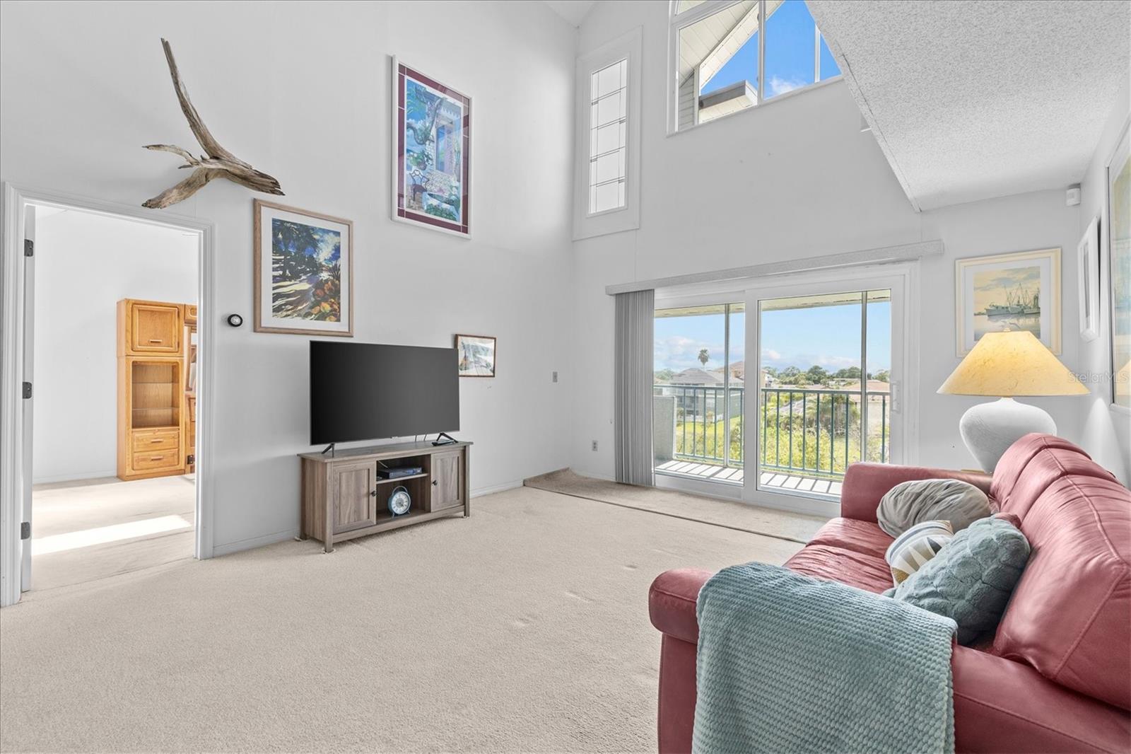 Image 6 of 45 For 5537 Sea Forest Drive 307