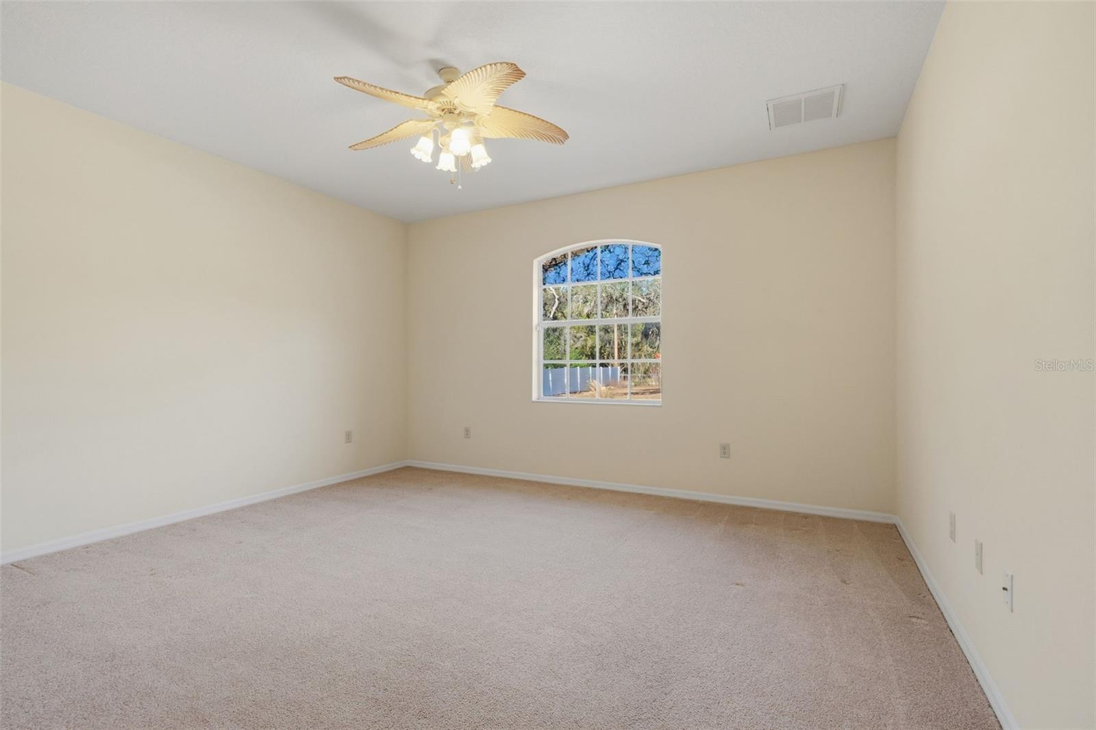 Image 25 of 39 For 16870 Akins Drive