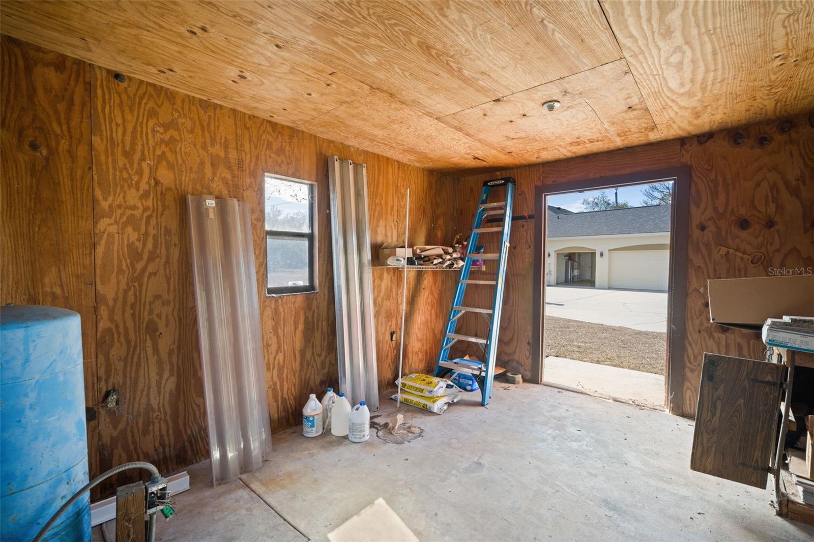 Image 34 of 39 For 16870 Akins Drive