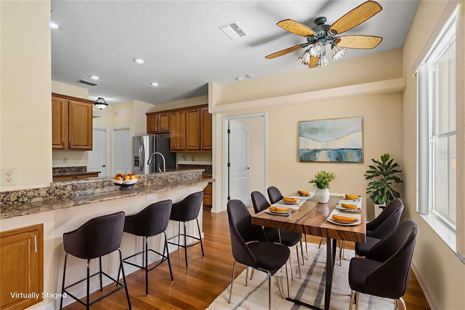 Image 9 of 39 For 16870 Akins Drive