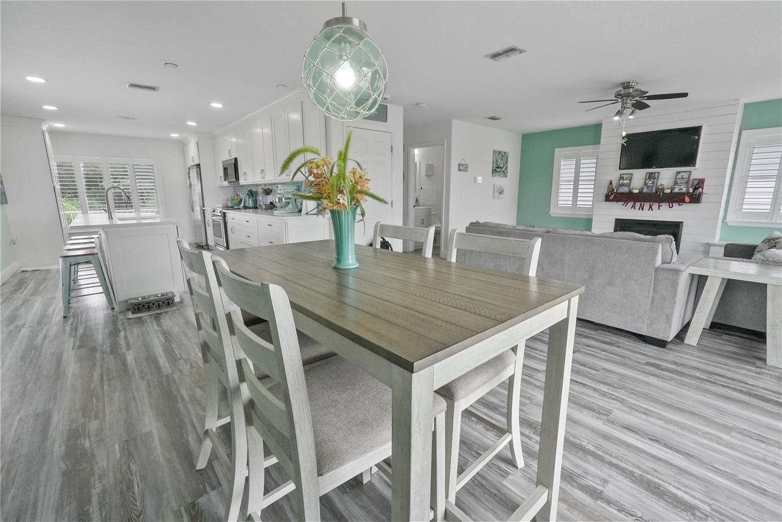 Image 4 of 33 For 3423 Palometa Drive