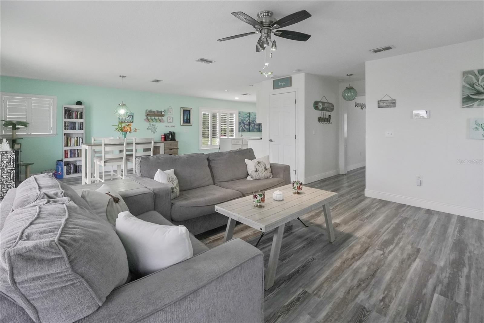 Image 9 of 33 For 3423 Palometa Drive