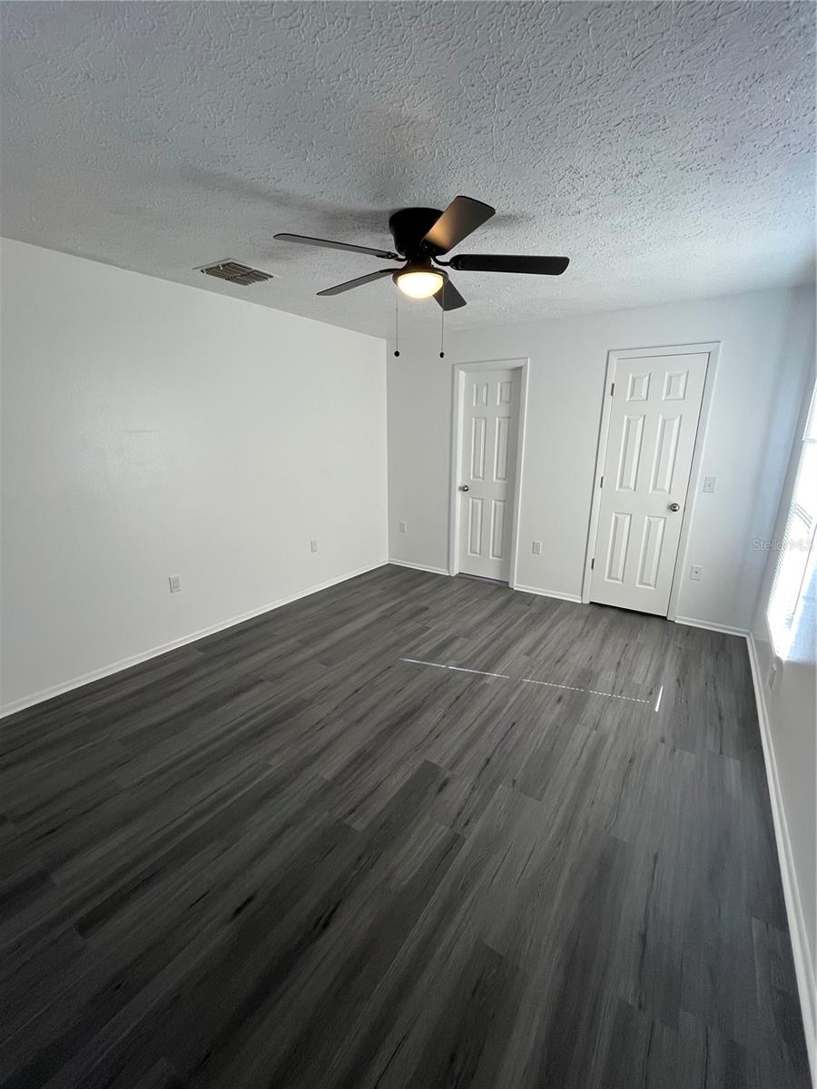 Image 13 of 34 For 5005 Muriel Lane