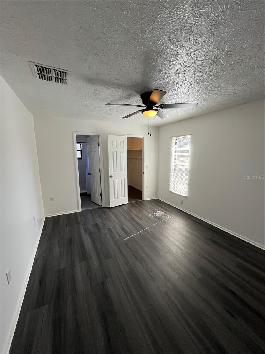 Image 14 of 34 For 5005 Muriel Lane