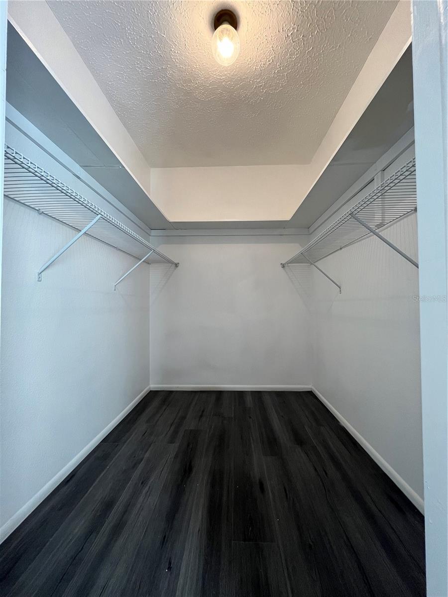 Image 18 of 34 For 5005 Muriel Lane