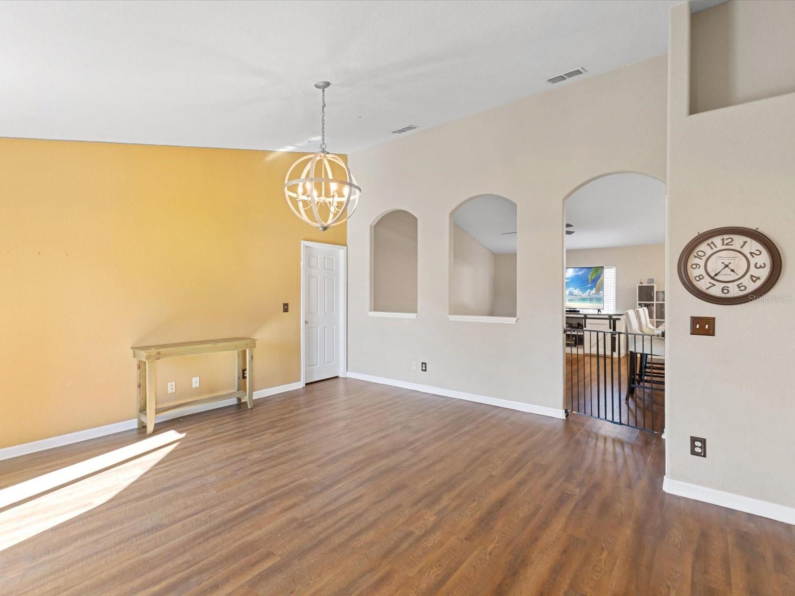 Image 23 of 46 For 5341 Birchwood Road