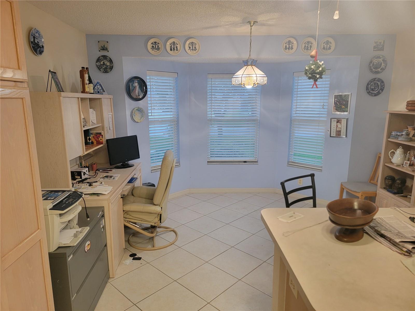 Image 16 of 39 For 1033 Oak Forest Drive