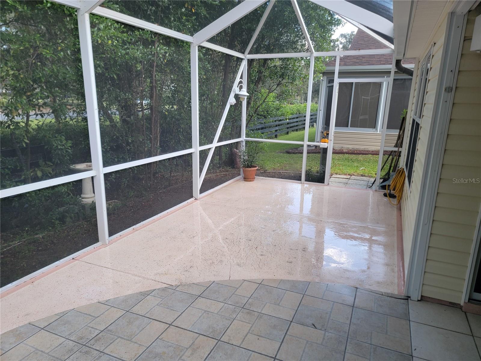 Image 31 of 39 For 1033 Oak Forest Drive