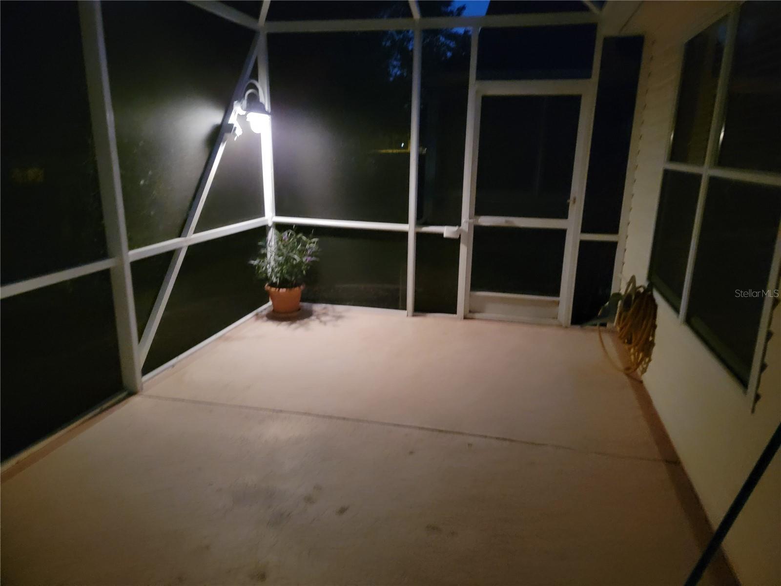 Image 34 of 39 For 1033 Oak Forest Drive