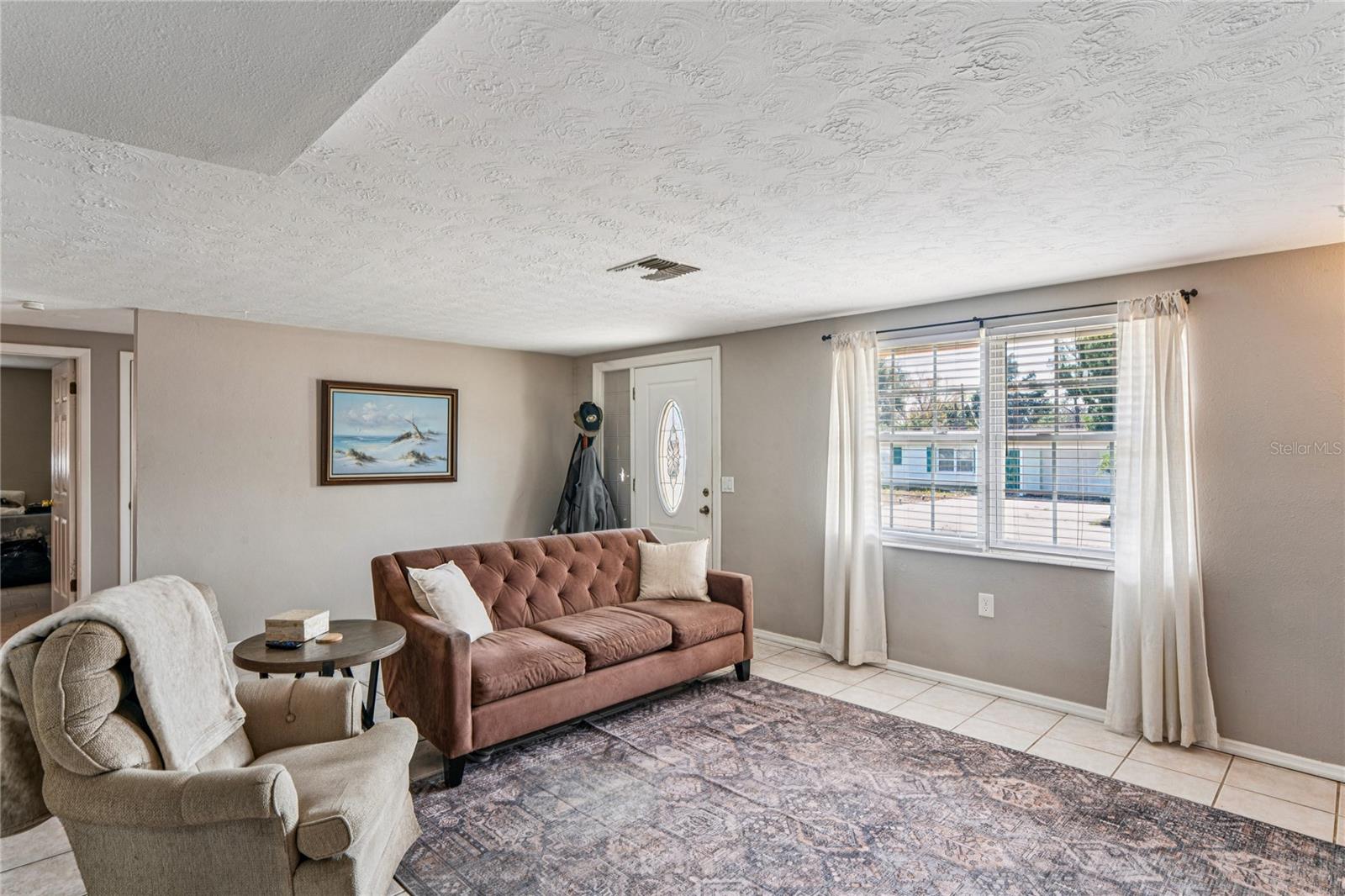 Listing photo id 8 for 7401 Country Club Drive