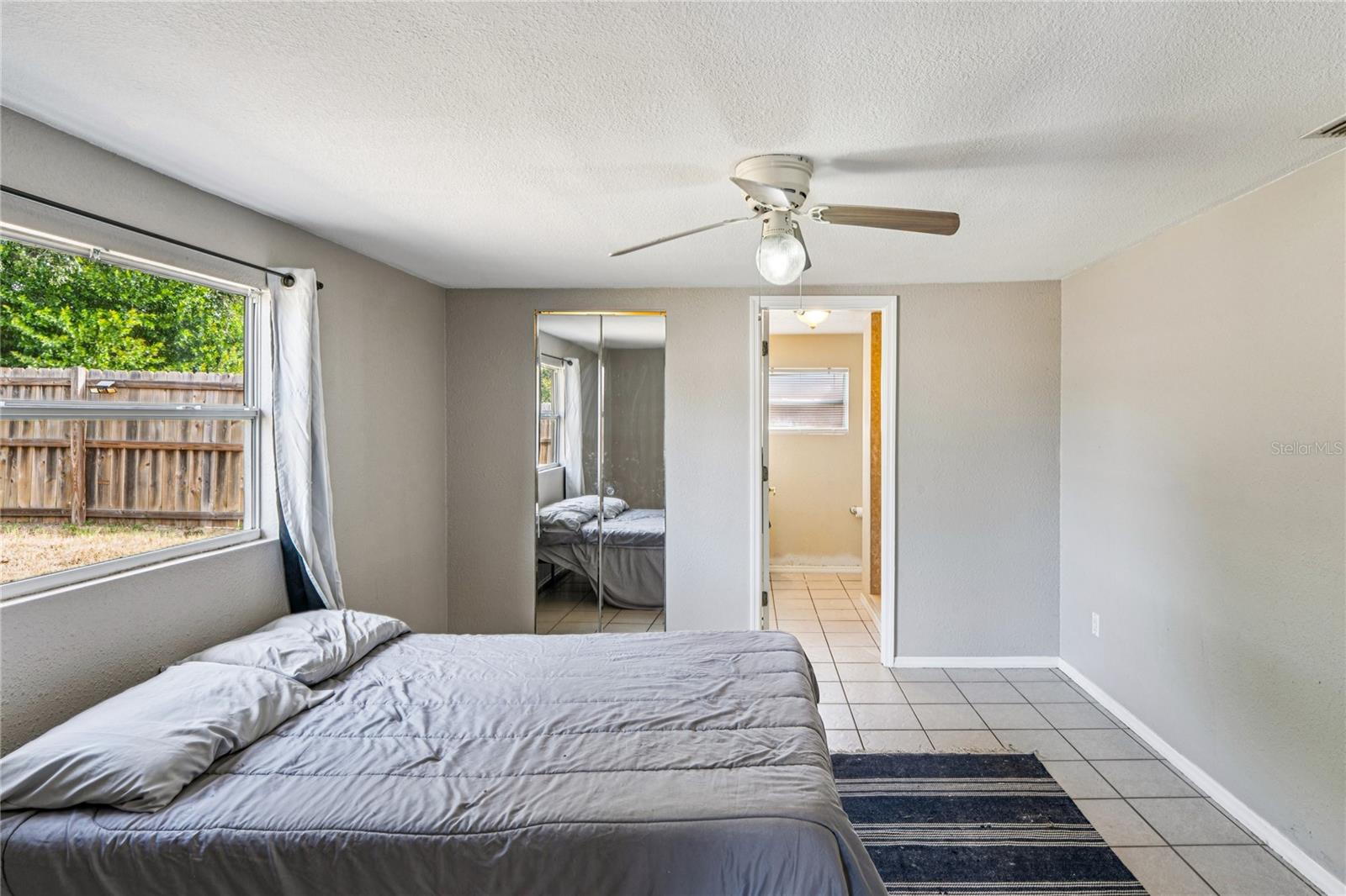 Listing photo id 17 for 7401 Country Club Drive