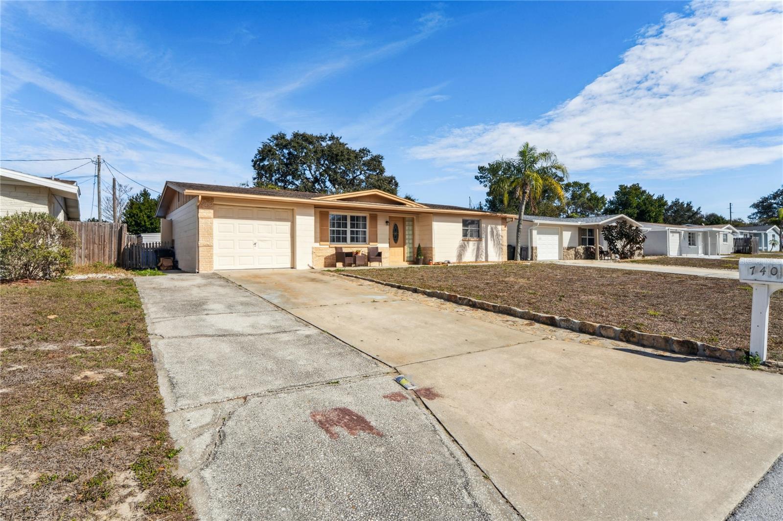 Listing photo id 32 for 7401 Country Club Drive