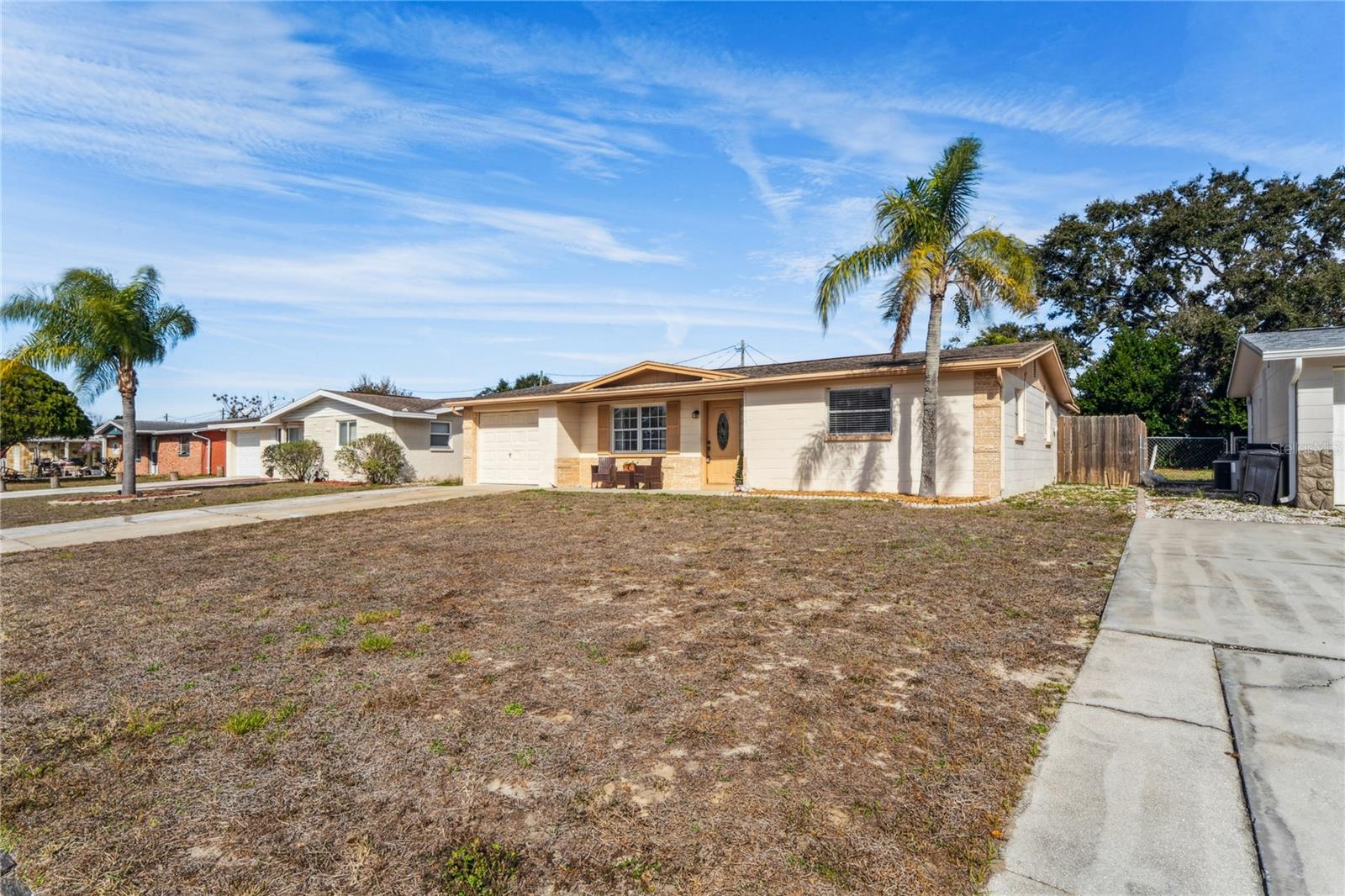 Listing photo id 38 for 7401 Country Club Drive