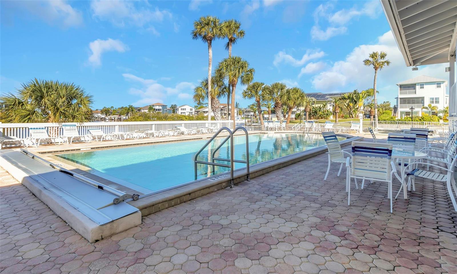 Image 10 of 89 For 6015 Barefoot Court