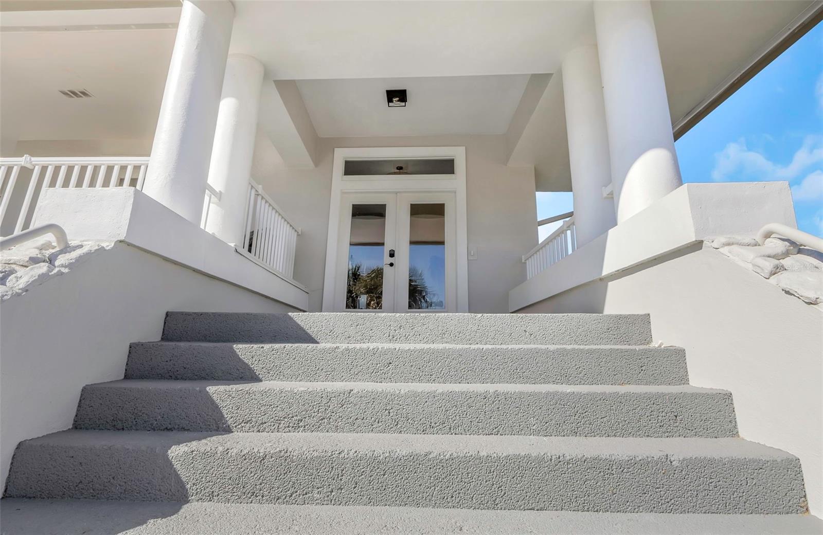 Image 16 of 89 For 6015 Barefoot Court