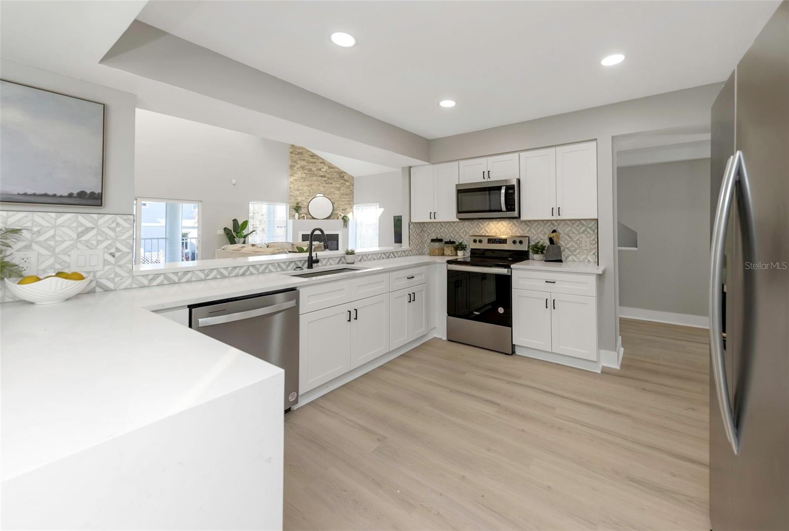 Image 20 of 89 For 6015 Barefoot Court