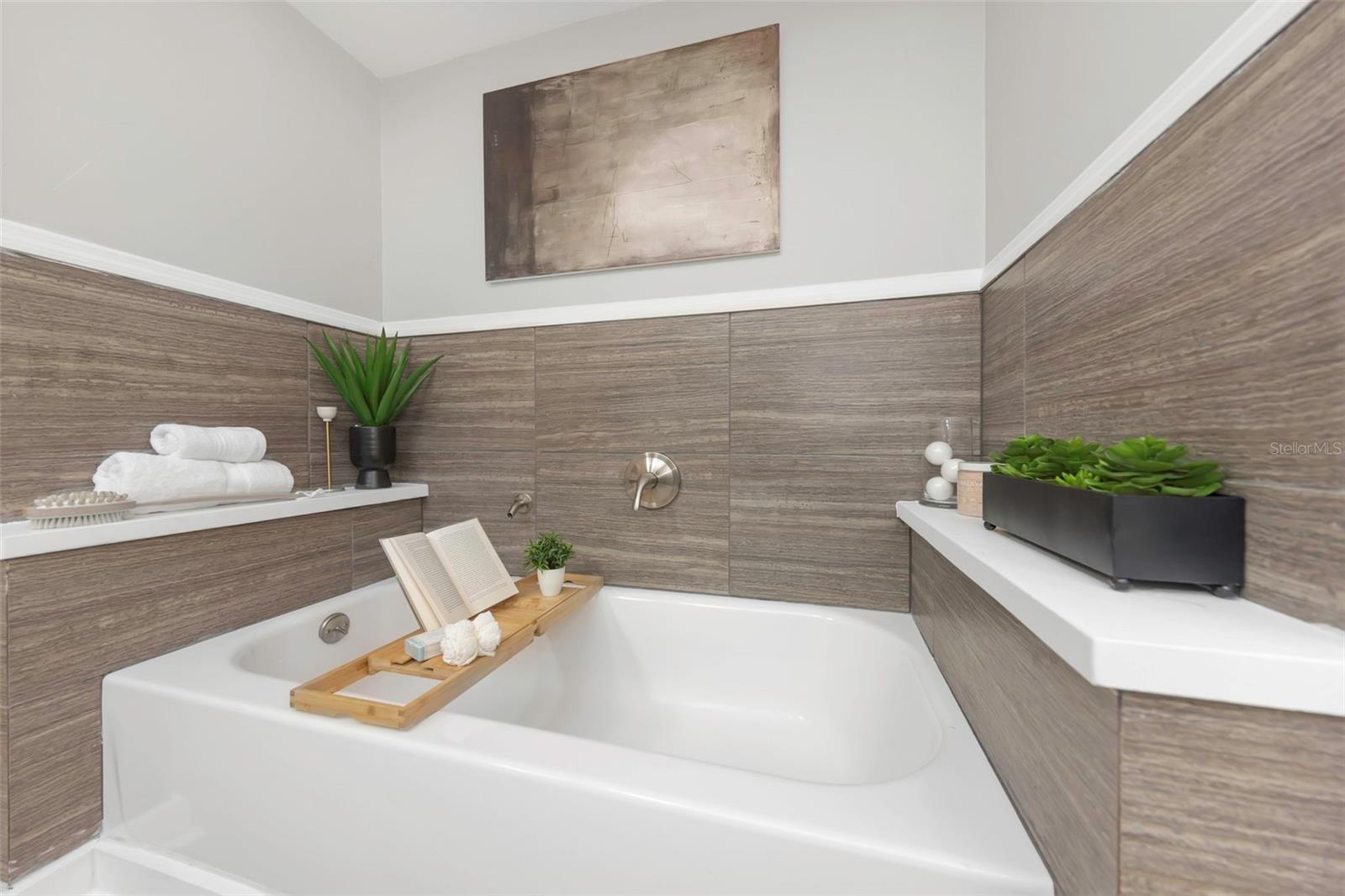 Image 30 of 89 For 6015 Barefoot Court