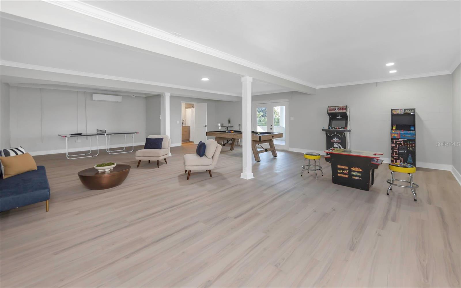 Image 38 of 89 For 6015 Barefoot Court