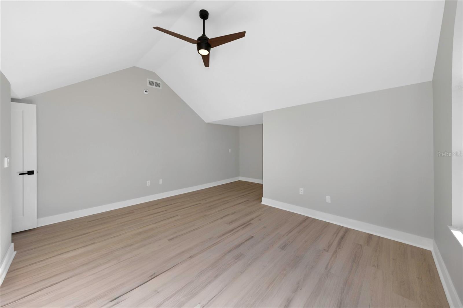 Image 44 of 89 For 6015 Barefoot Court