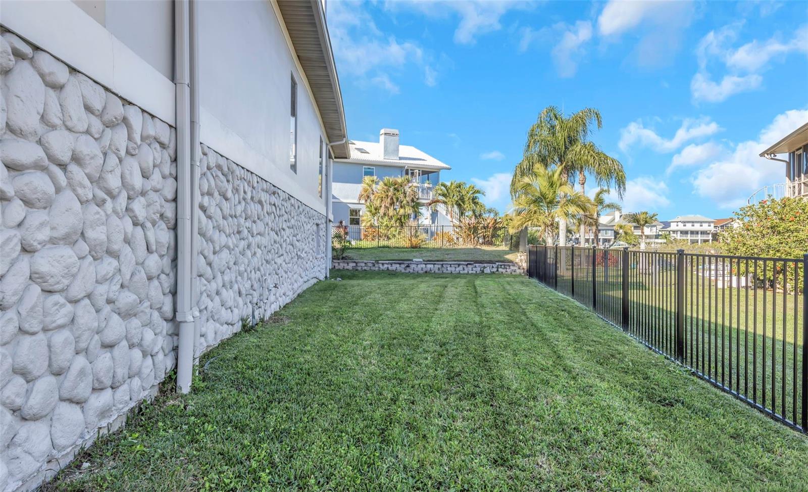 Image 57 of 89 For 6015 Barefoot Court