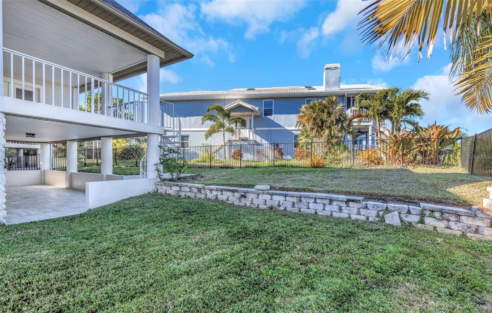 Image 58 of 89 For 6015 Barefoot Court