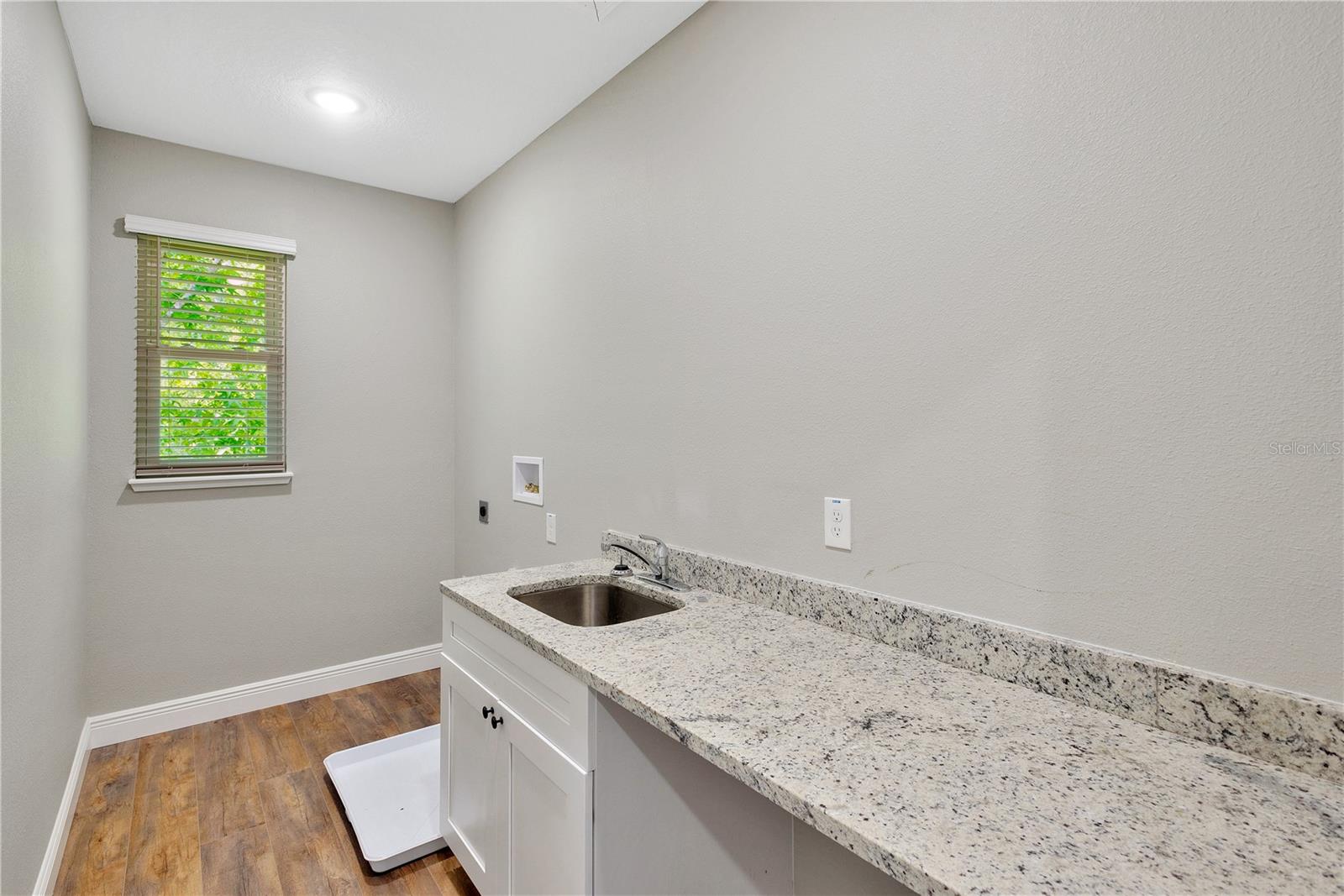 Image 15 of 40 For 1604 Rowland Drive