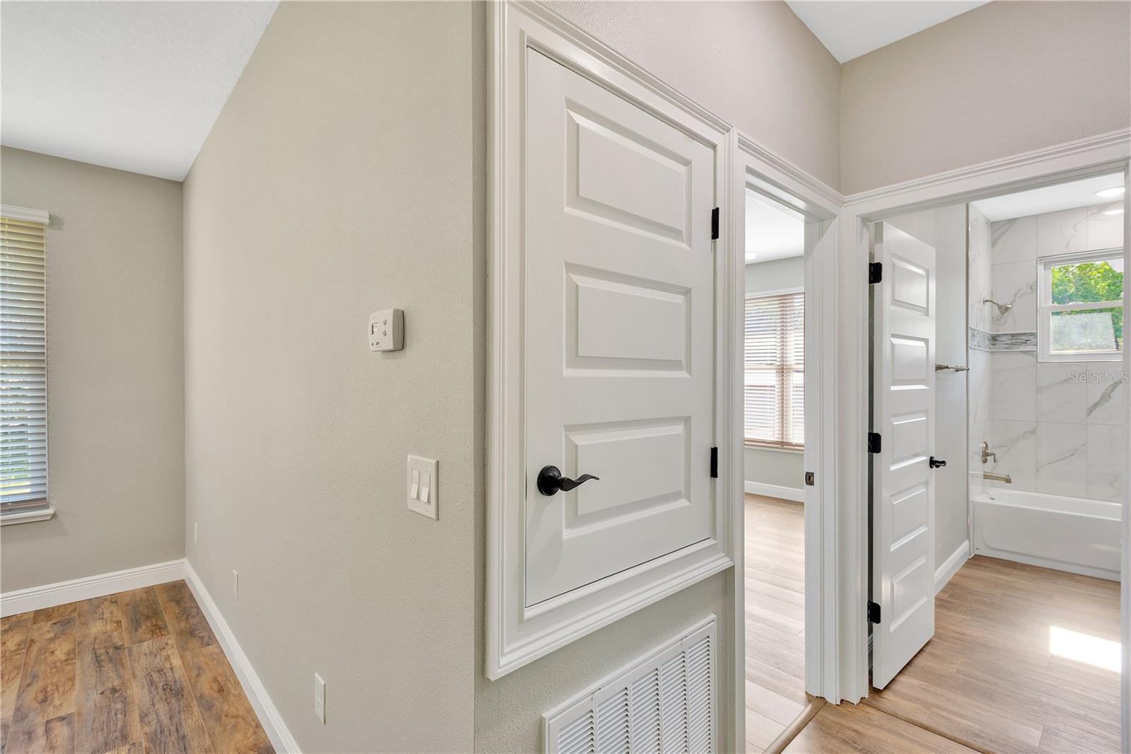 Image 27 of 40 For 1604 Rowland Drive