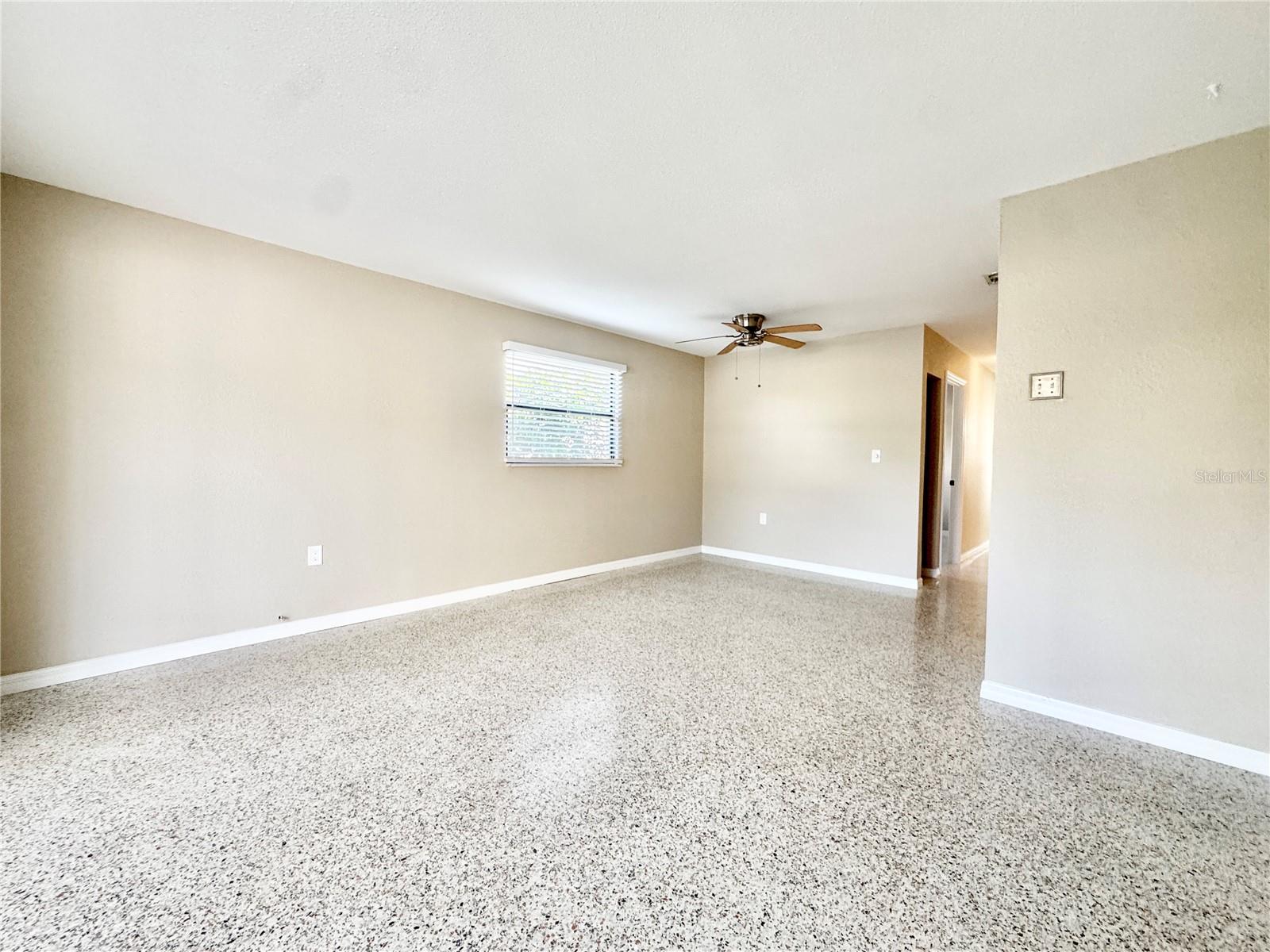 Image 18 of 30 For 4335 Floramar Terrace