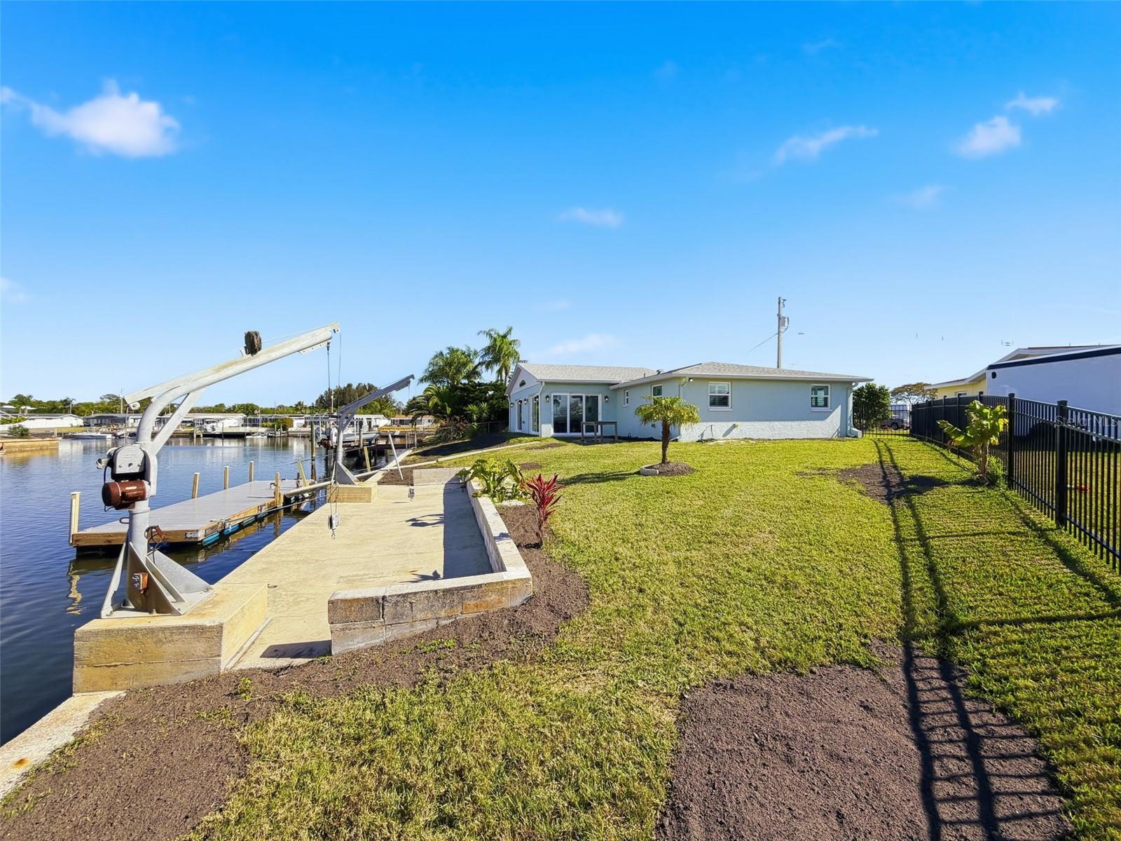 Listing photo id 33 for 12821 2nd Isle