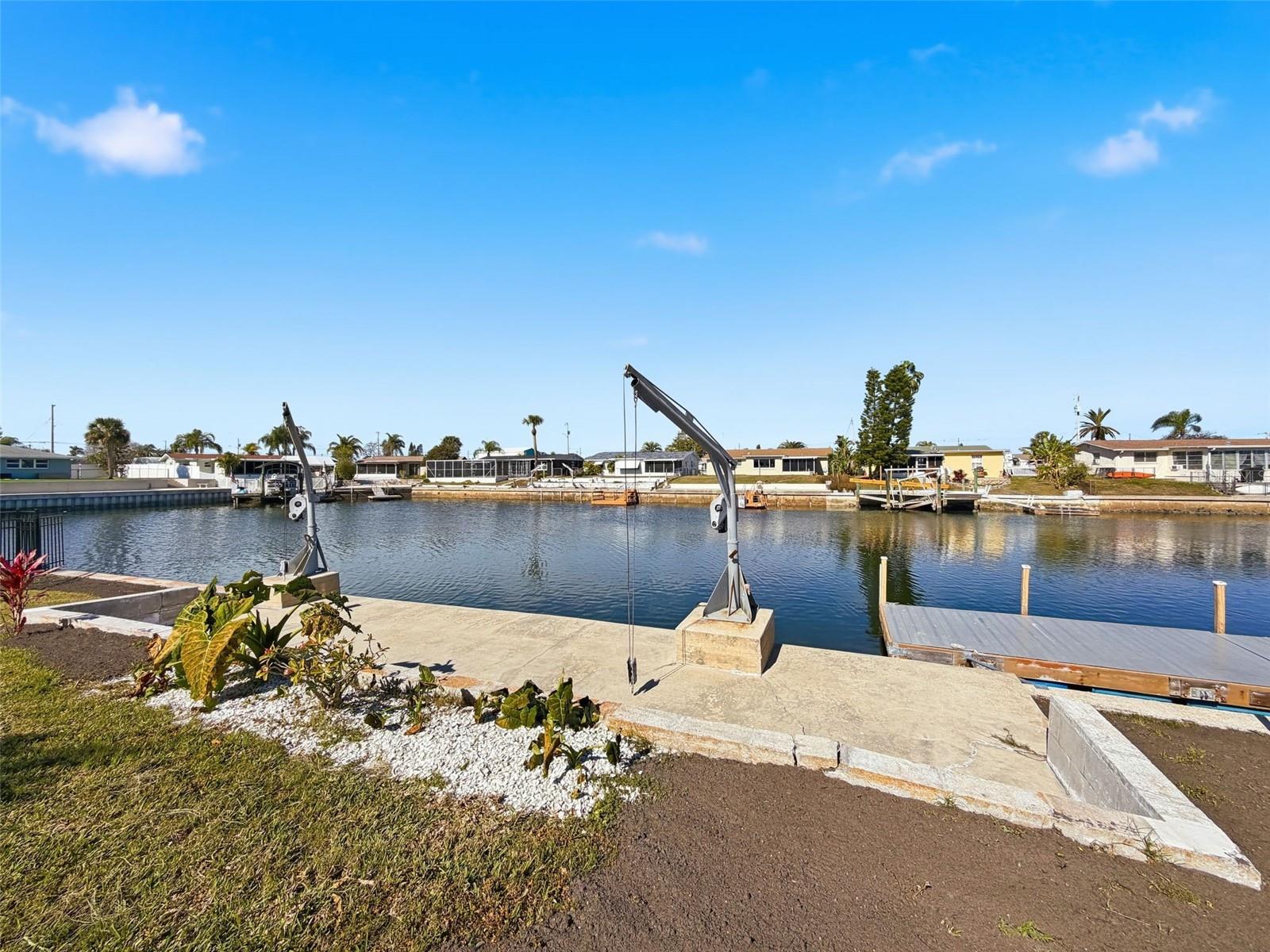 Listing photo id 36 for 12821 2nd Isle