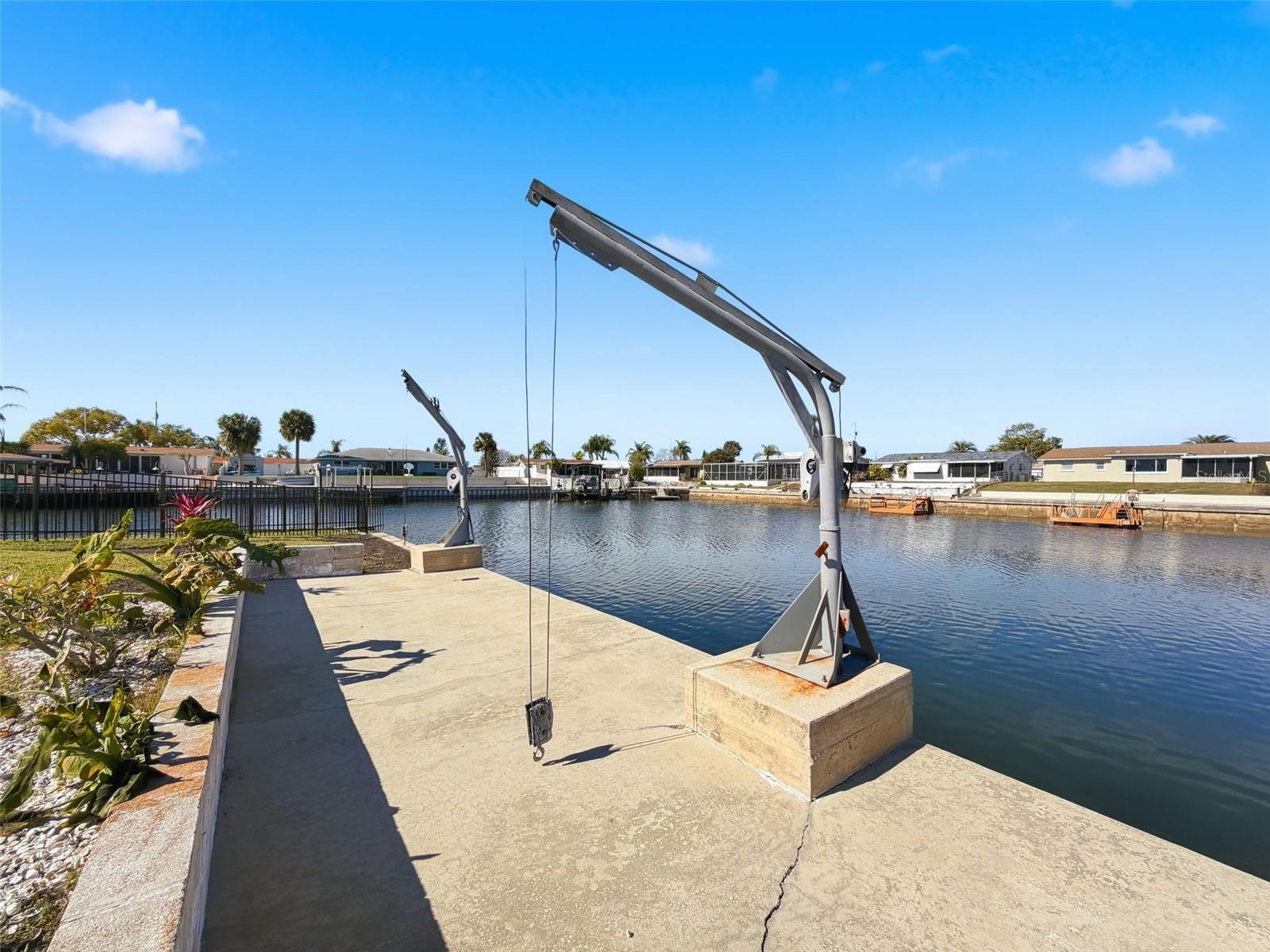 Listing photo id 37 for 12821 2nd Isle