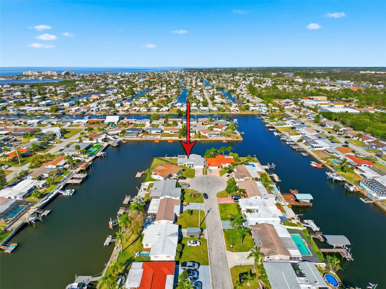 Listing photo id 49 for 12821 2nd Isle