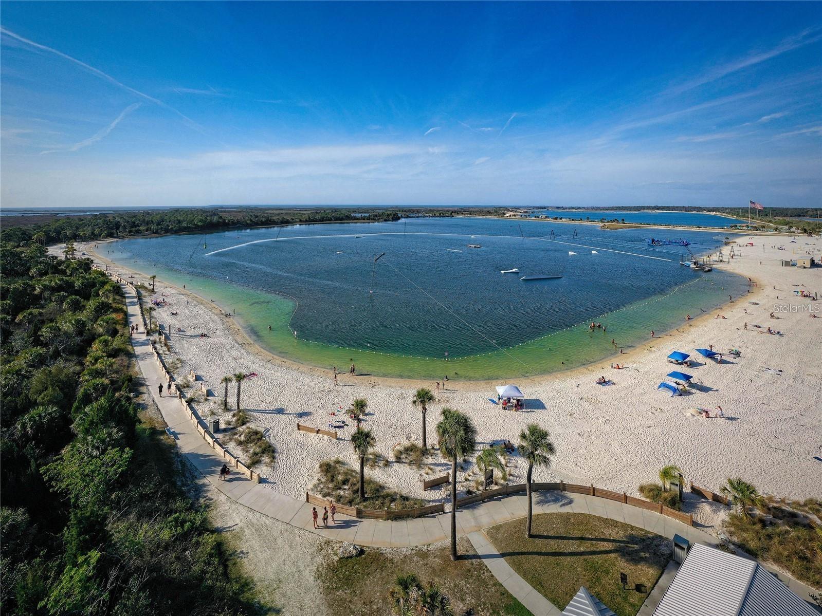 Listing photo id 52 for 12821 2nd Isle