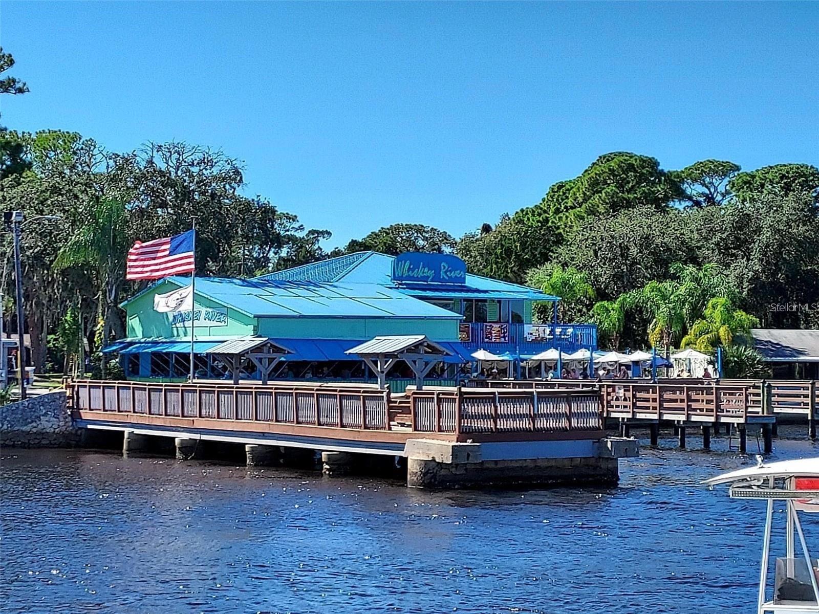 Listing photo id 57 for 12821 2nd Isle