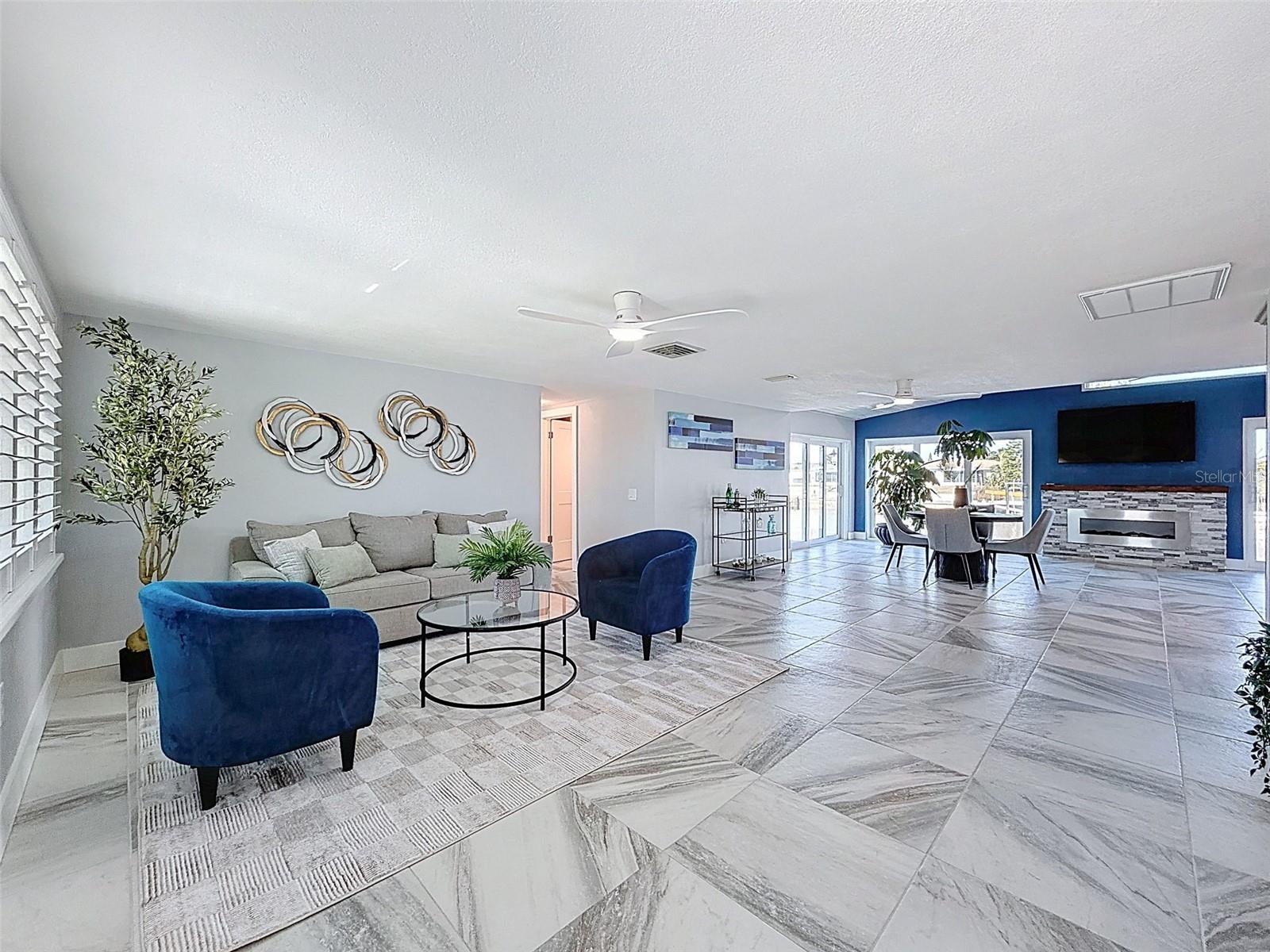 Listing photo id 5 for 12821 2nd Isle