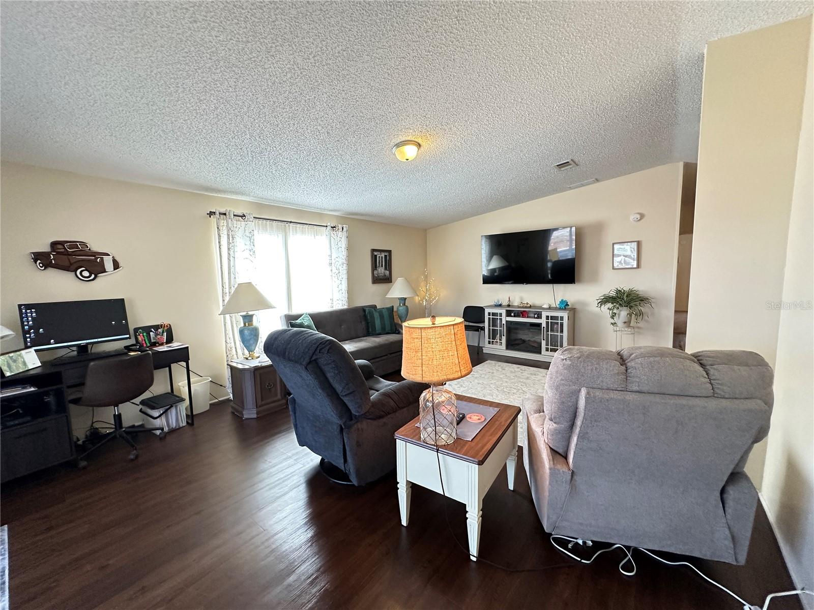 Image 16 of 53 For 16735 Olivaud Street