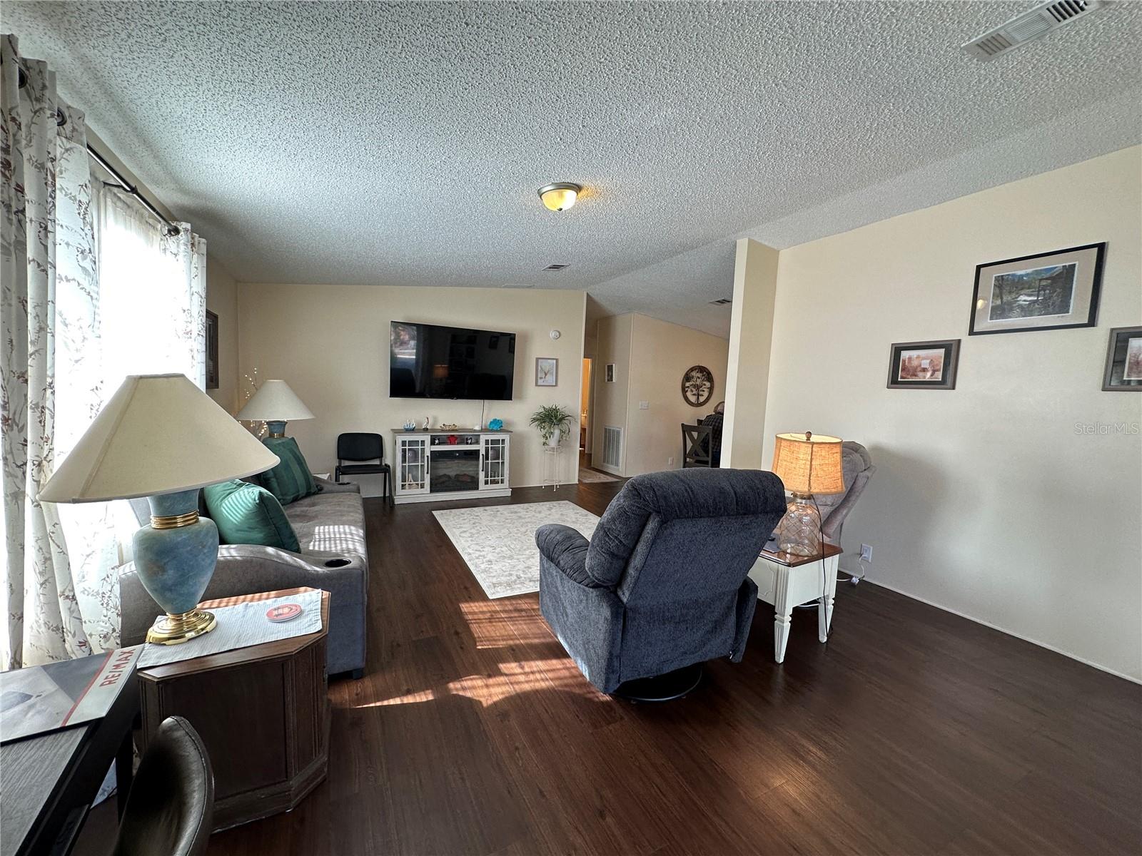 Image 22 of 53 For 16735 Olivaud Street