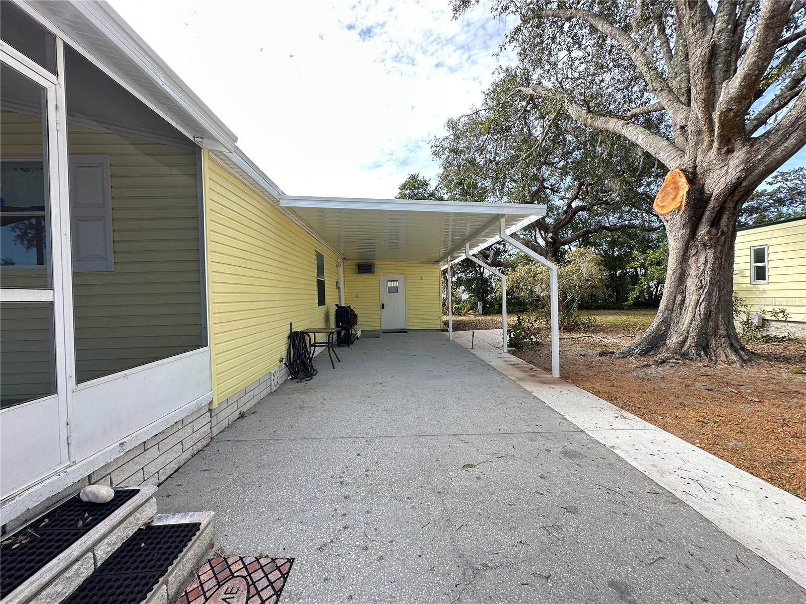 Image 6 of 53 For 16735 Olivaud Street