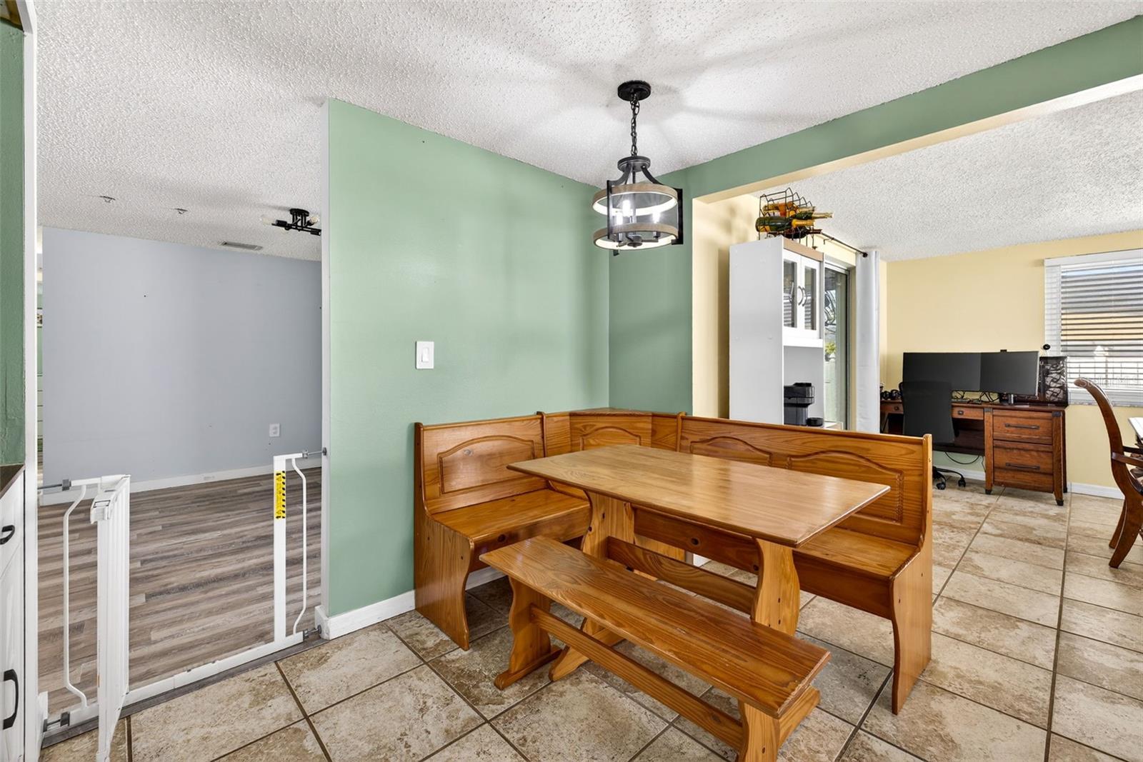 Image 11 of 36 For 7325 Neva Lane