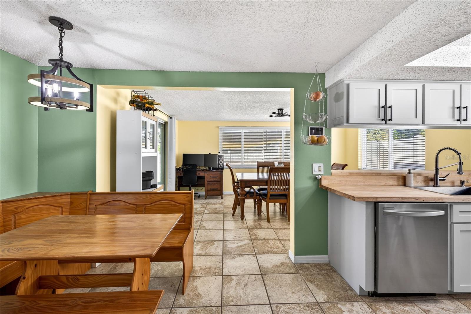 Image 14 of 36 For 7325 Neva Lane