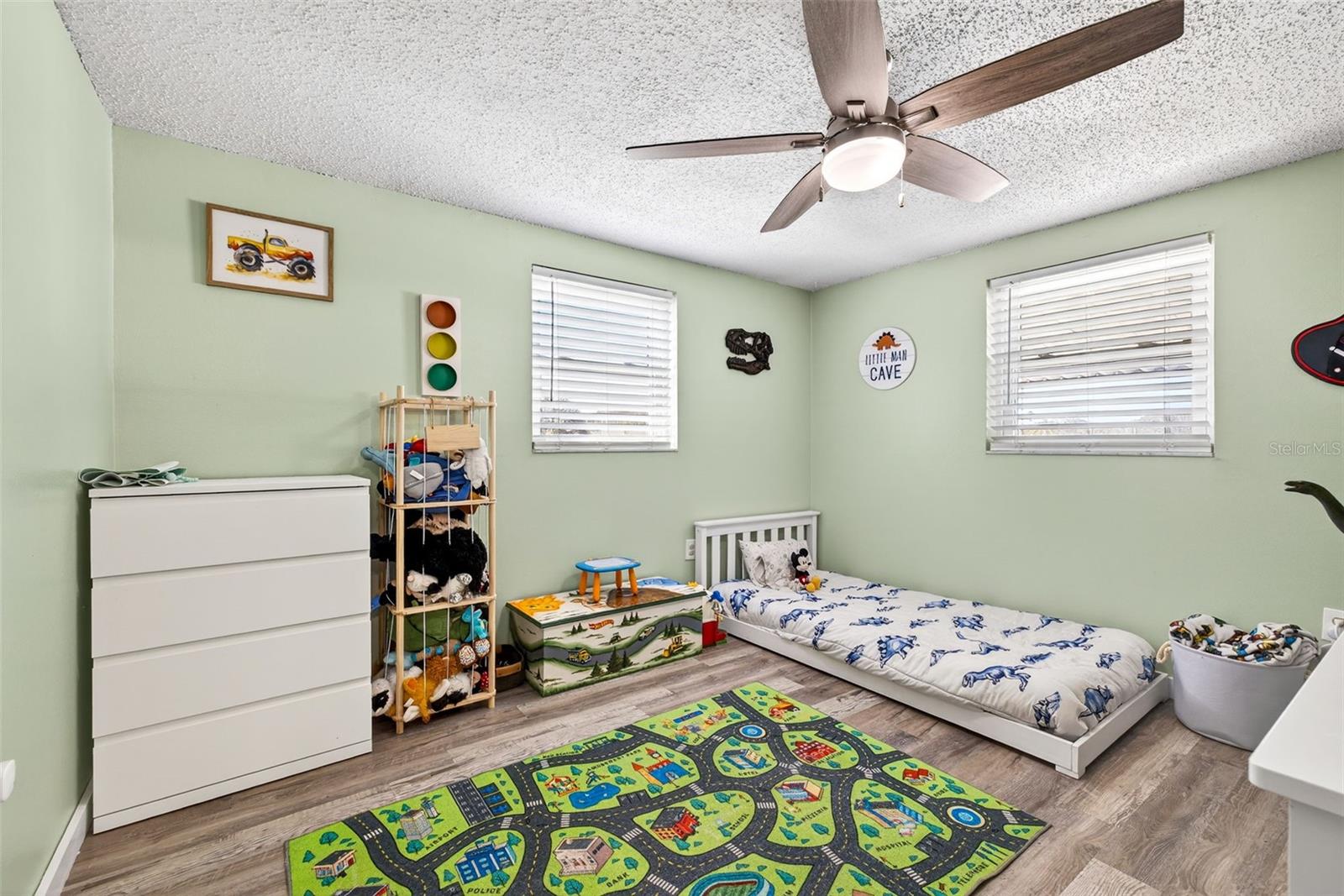 Image 25 of 36 For 7325 Neva Lane